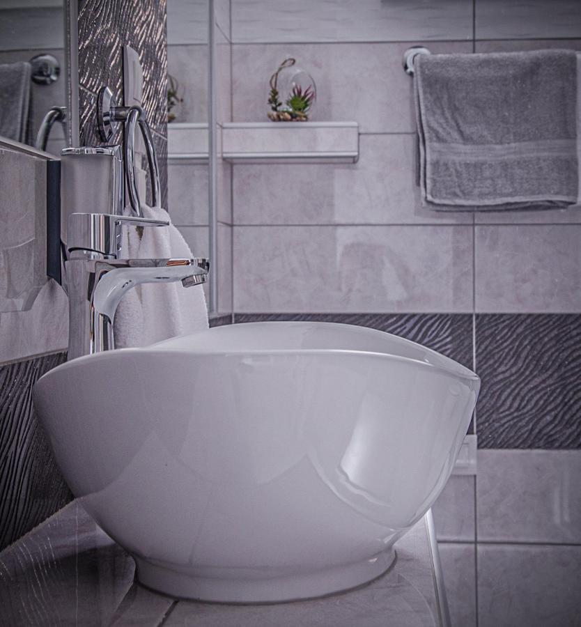 Oros House Apartmanhaz Orosháza Екстериор снимка