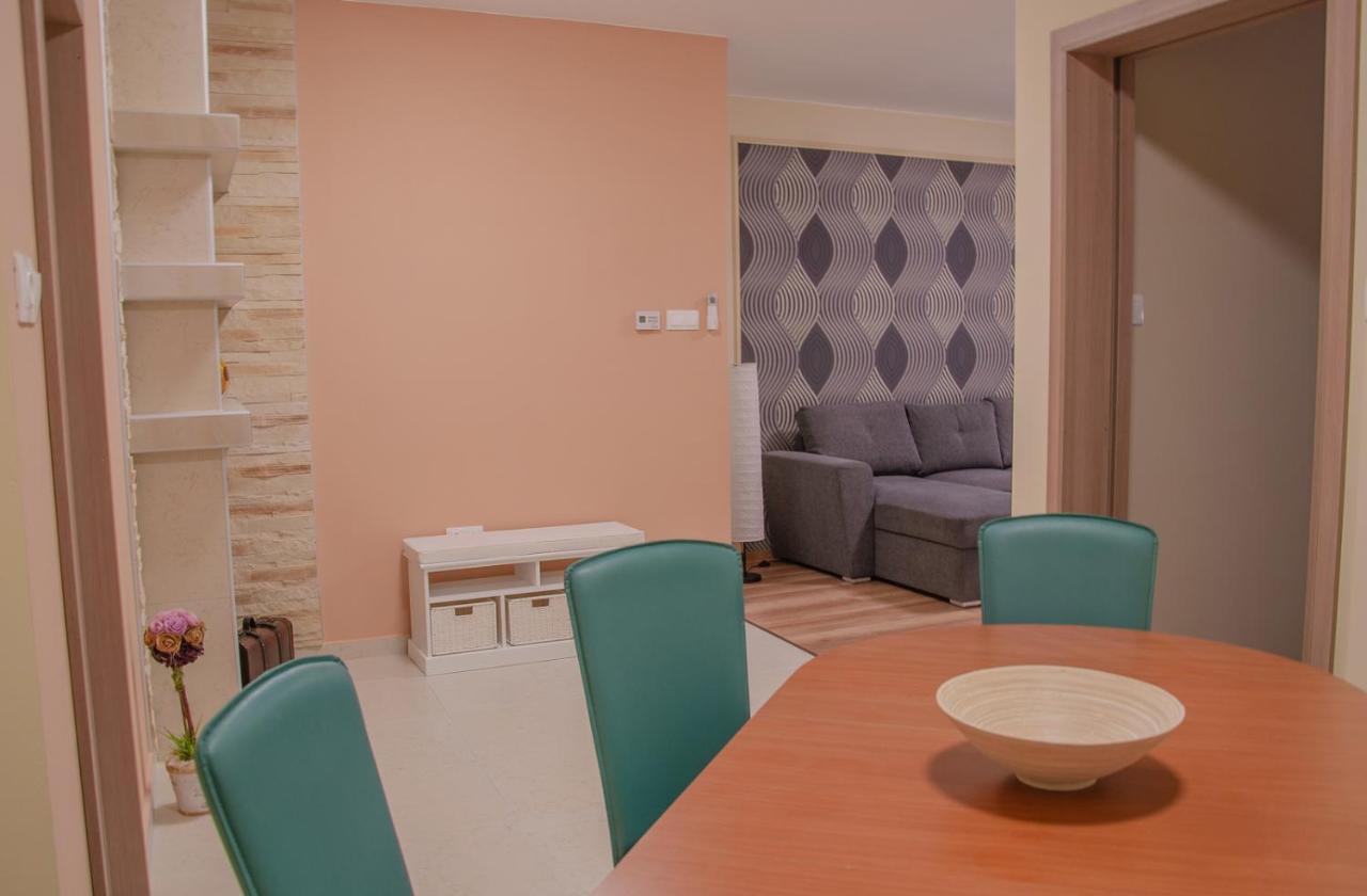 Oros House Apartmanhaz Orosháza Екстериор снимка
