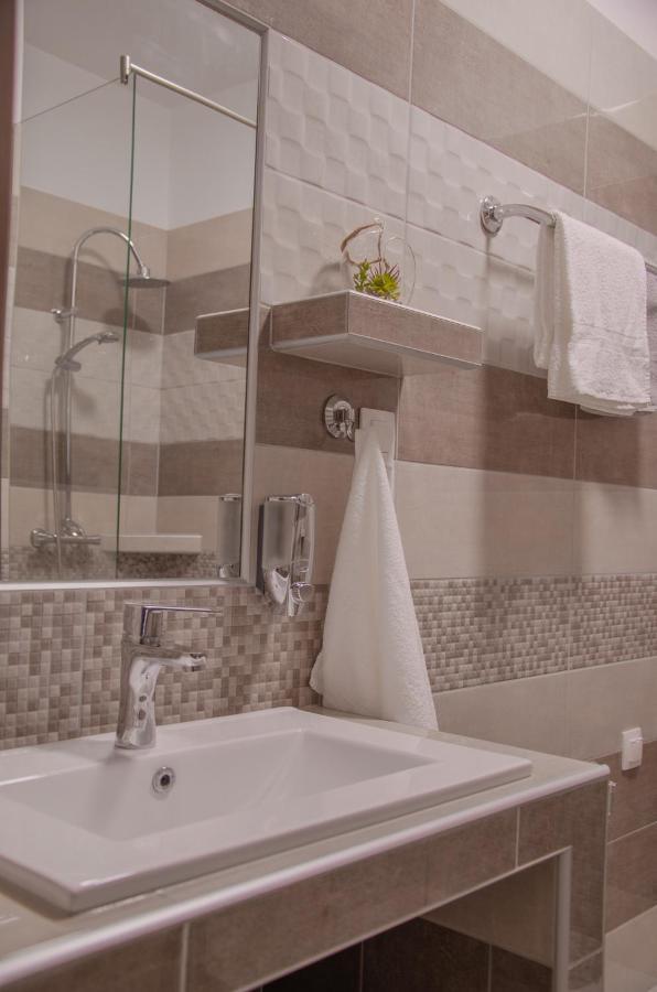Oros House Apartmanhaz Orosháza Екстериор снимка