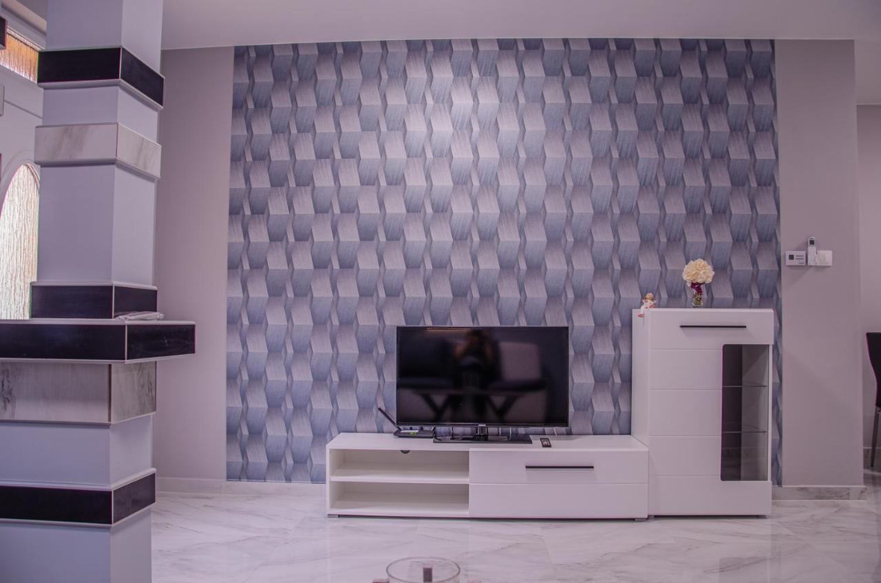 Oros House Apartmanhaz Orosháza Екстериор снимка