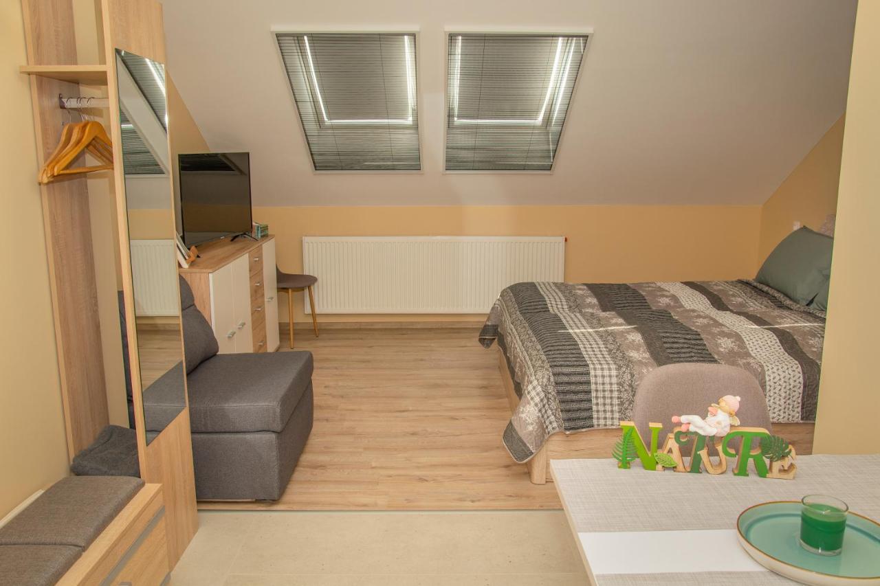 Oros House Apartmanhaz Orosháza Екстериор снимка