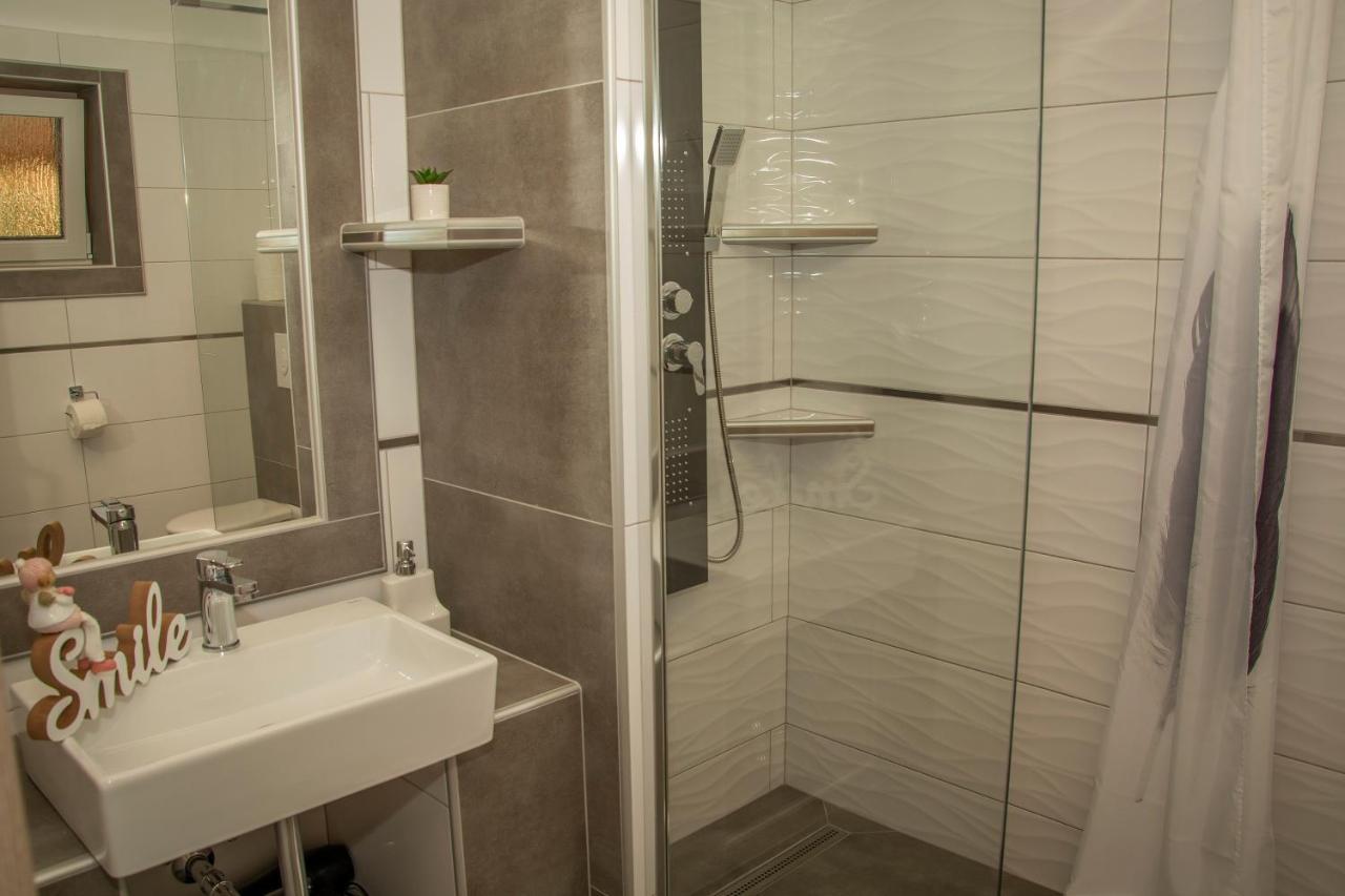 Oros House Apartmanhaz Orosháza Екстериор снимка