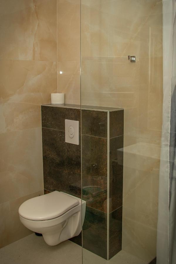 Oros House Apartmanhaz Orosháza Екстериор снимка